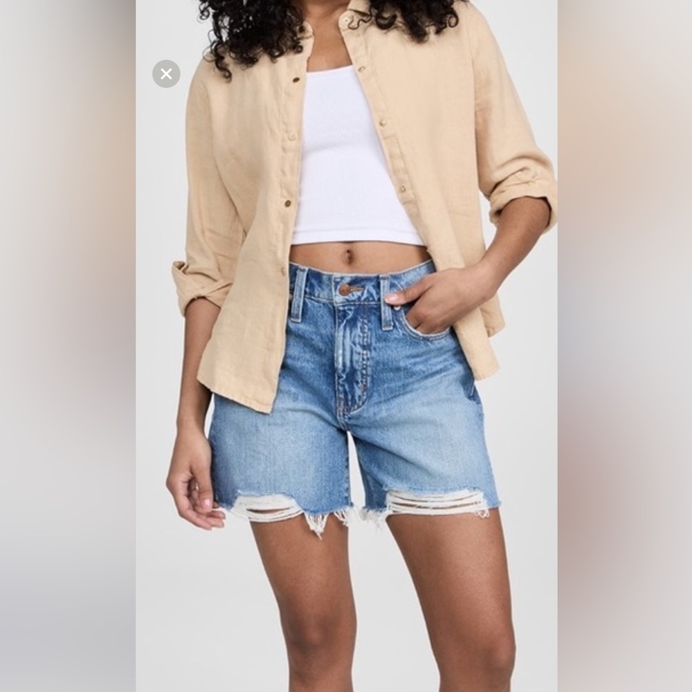 Madewell Relaxed Mid length Distrd  Blue Denim Shorts Size 30 NWT Brockport Wash